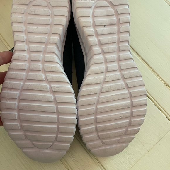 Athletic Works Mens size 10. With memory foam. - Picture 3 of 3